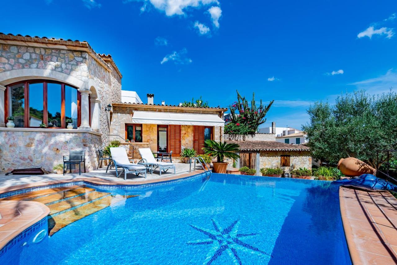 Villa In Center Of Pollensa With Pool And Jacuzzi Kültér fotó
